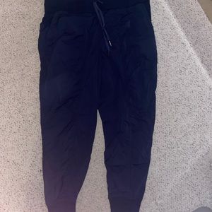 NAVY BLUE LULU LEMON JOGGERS